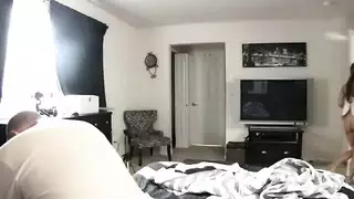ايمان بقميص نوم