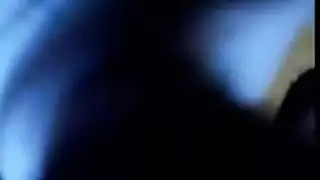 عندما يظهر لها كس يقع في الحب