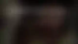 ملائكة مثليات كيسي كالفيرت في مشهد صريح