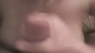 كس كاترين كاي الضيق يُدمر في مشهد إباحي صريح