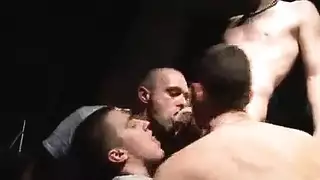 الدومينيكان فني