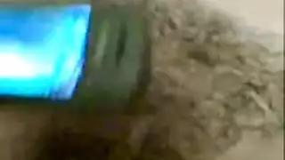 عربية تحب الوضعية الخلفية القاسية أثناء النيك