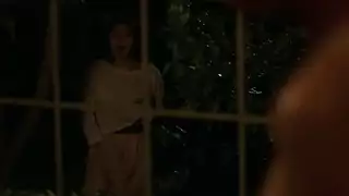 فحل كوري ينيك مساعدته: فيديو خيانة مثير