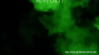 سياحي الكلبة عشيقة