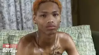 مثليه البرازيلي لامع الأبنوس الجبهة