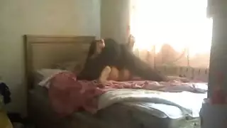 جلسة سكس عنيف تتركها فاقدة للوعي