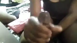 بطل الأفلام الصريحة: قضيب نابض يهيمن على الكل