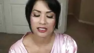 هل يوجد إمرأه ممارسة مع الحصان