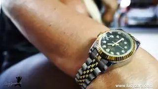 هنا لممارستكِ ولا شيء غير ذلك
