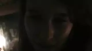 جميلة في سن المراهقة هانا هايز البهجة لها