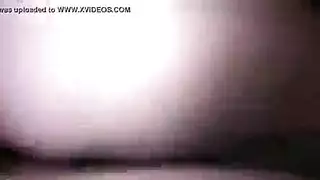مع ام صاحبه في الحمام