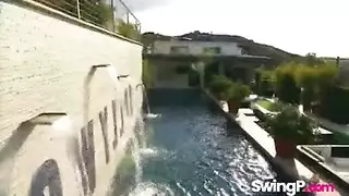 الزب الاسود يقذف داخل كس المراهقه الضيق