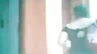 مقطع بورن سريع: جماع بين الثديين وقذف على الوجه