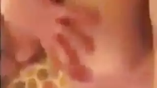 قبلات متبادل فنيان ساخنات نار مترجمة