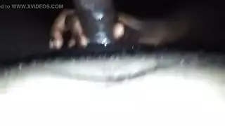 حبات شرجية وقضيب ضخم يمارسان الجنس المزدوج