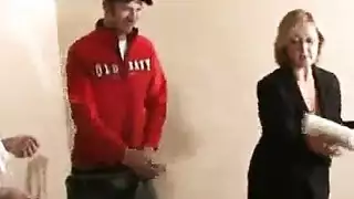 انمي ربات منزل عاهرات