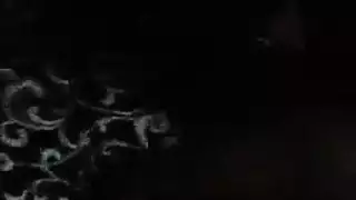 مراهقة صغيرة تُدمر بواسطة قذف مزدوج عنيف