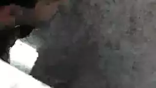 علاقة في حمام عام: نيك شرجي عنيف ومص قوي