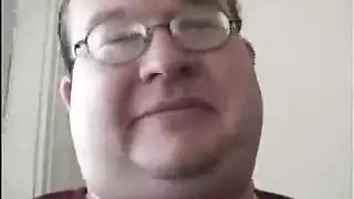 عمها الثقيل يمارس الجنس الخشن، أرجلها على كتفيه، تئن من النشوة