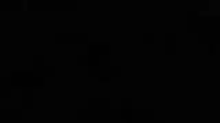 يمسك بزازها بعنف