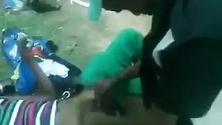 علاقة زوجة الأب السرية شريط جنس صريح