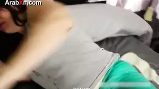 خيال زوجة الأب: جماع عنيف جماعي مع إنهاء داخلي