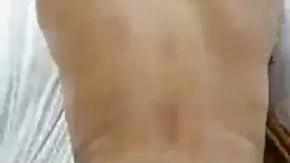 خطوط تان فتاة العزف المنفرد المقعد الخلفي