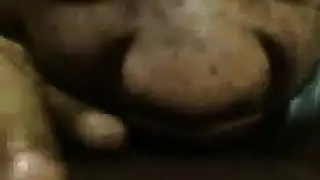 فرج الزوجة يحظى بجلسة لعق طويلة ومبللة