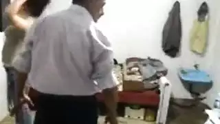 تسجيل سري لخيانة زوجة سورية بنيك شرجي متوحش