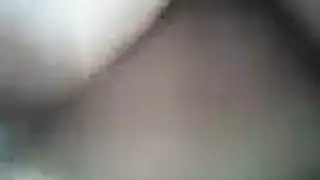  كتكوت سعودي لطيف يخدم قضيبًا كبيرًا ثم يتم ضربه بمطرقة