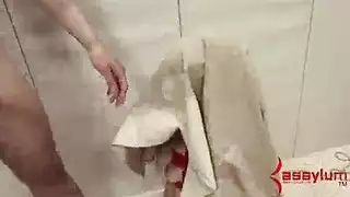 خيانة على الكاميرا: نكاح شرجي لزوجة ساخنة وإنهاء بقذف داخلي