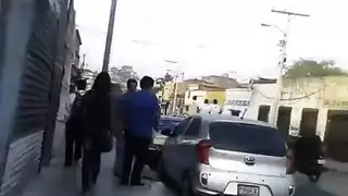 زوي جينسن تأخذ قضيب أسود ضخم في فمها