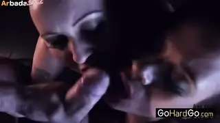 راهبة جميلة مدبوغ