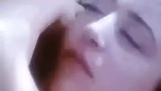 جماع في فندق مصري: وضعية الكلب وتدفق السوائل