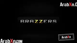 تبادل الأماكن مع النجم الذكر من أجل إيلاج مزدوج