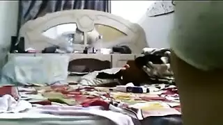 فتاة عربية ساخنة تنيك في طيزها وكسها حتى التدمير