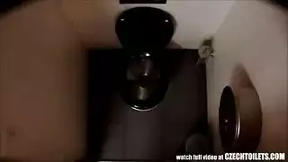نيك فتاة ١٨ سنه كسها ابيض