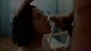 حديث قذر لزوجة جميلة أثناء ممارسة جنس إباحي قاسي