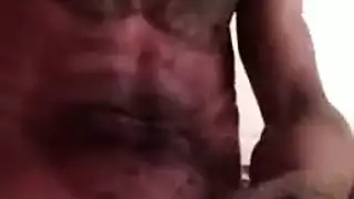 وجه بريء وأفعال قذرة: جنس شرجي وقذف في الحلق لمراهقة