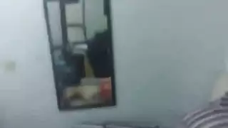 فتيات مثيرة تأخذ زبور كبيرة في جنس عنيف