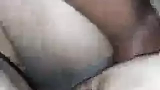 الزوجة الجذابة تلعب مع نفسها ، في كل مرة يتم إرهاقها تمامًا من الزوج