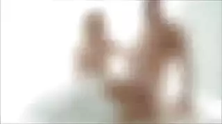 مال مقابل قضيب: عاهرة شقراء تدفع لتمص