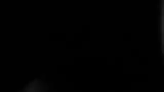 جينا فالنتين تستمني بجهاز تهتز هزة جماع صاخبة