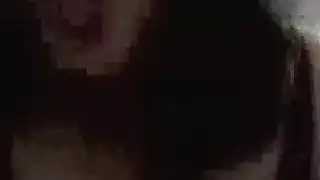تنقز فوق الزب