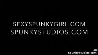 تريده عاريًا: دخول بدون وقاية بأسلوب نجمات الإباحية