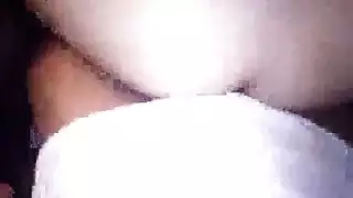 نادي نسائي على ركبتيها من خلال الاطلاع على