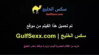 قضيب وحشي يضرب فرج مراهقة صغيرة الحجم