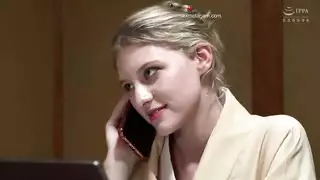 هو وحماته في الفندق مترجم