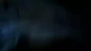 تعليم المراهقة المعصوبة العينين درسًا بالقضيب