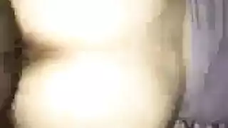 الزوجة المثلية لأول مرة تستمني